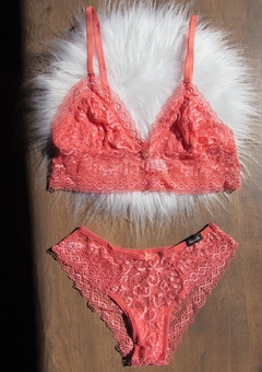 Conjunto de Renda Sem Bojo Coral P