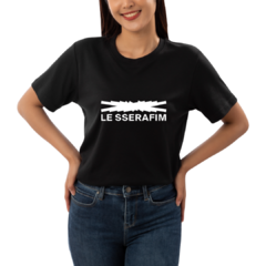 LESSERAFIM Remera