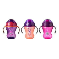 Vaso Tommee Tippee® Mod. Sippee Trainer Cup 7+m C/pico Suave cod.1050