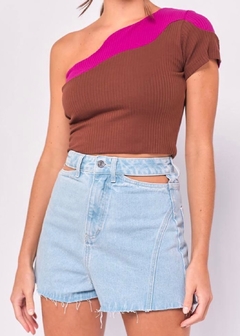 Short Jeans Cintura Alta Bolso Vazado Sabrina Lavagem Clara na internet