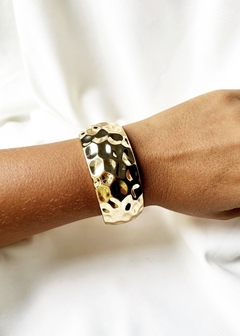 Pulseira Bracelete Martelado - comprar online