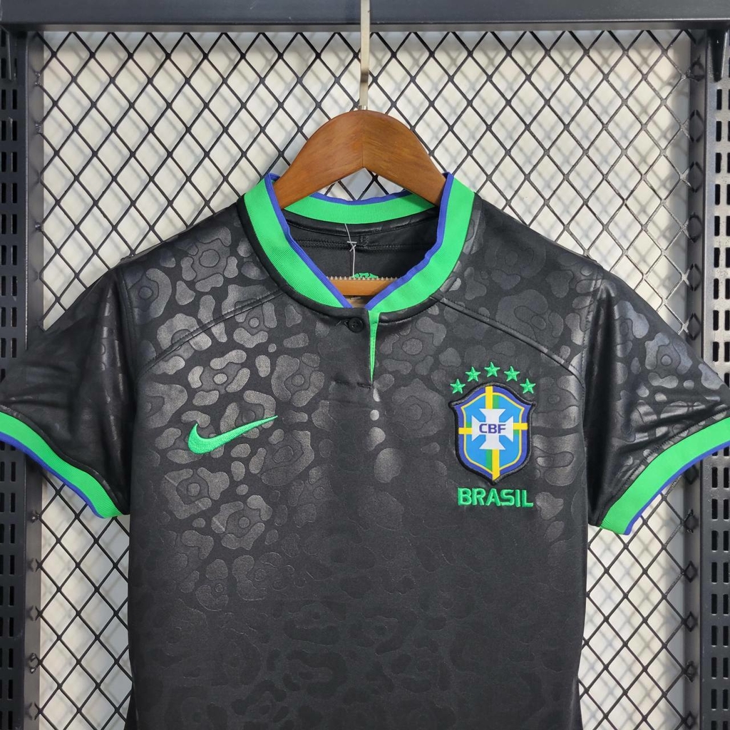 Camisa Seleção Brasileira Preta Detalhes da Onça Copa 2022 Feminina