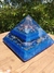 orgonite piramide gigante com cristal de cianita azul, sodalita, pirita