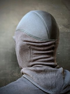 Balaclava térmica de neoprene y micropolar en internet