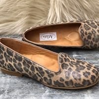 Chatitas con copete anim print j05 1114 111