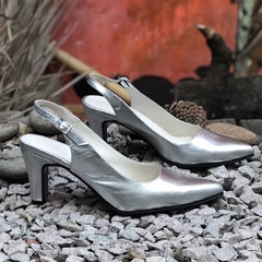 Stiletto sin talón metalizado plata. N*44. e03m-523 - Altas de Olivos