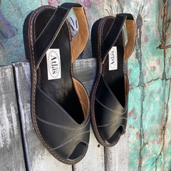 Sandalias negras boca de pez . N*41. j05v-54