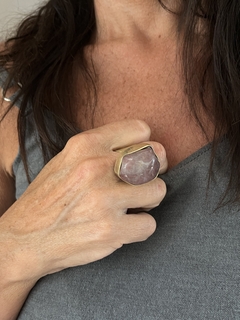 ANILLO BRONCE PIEDRA ROSADA