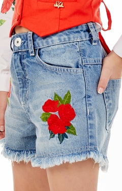 Short Jeans Cintura Alta com Bordado Luluzinha - comprar online