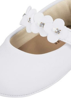 Sapato Branco Flores Infantil Pampili - comprar online