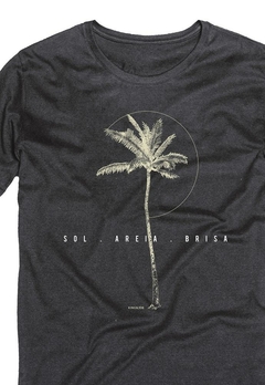 T-Shirt Plus Estampada Preta King & Joe - comprar online