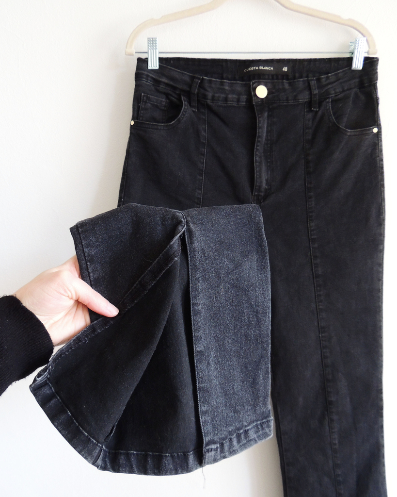 Cuesta blanca online pantalones