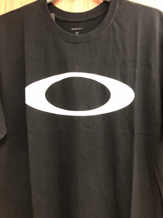 Camiseta Oakley Graphic Preta - Compre Agora