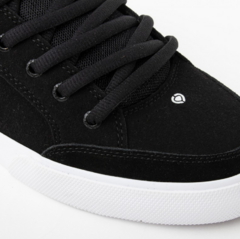 ZAPATILLAS CIRCA 205 VULC BLACK/WHITE BKWT