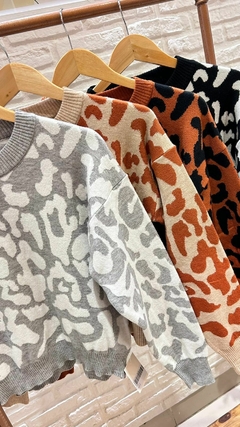 SWEATER ANIMAL PRINT- BREMER (ULTIMOS COLORES / TALLE UNICO) - comprar online