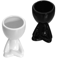 VASO DECORATIVO ROBERT PLANT SENTADO DE PORCELANA PRETO / BRANCO 11,5X8X7CM CK4952 CLINK