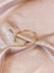 Bracelete Ondulado Dourado na internet