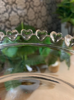 Prato Raso de Cristal Pearl Heart - 28cm - Design Gallery Santos 