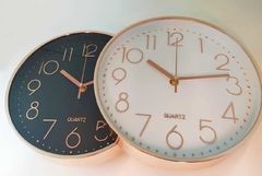 Relógio de Parede Acabamento Rosê Gold - 24,5cm - Design Gallery Santos 