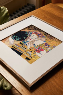 PRÉ-VENDA Kit DMC Museus - "O Beijo" por Gustav Klimt (Ponto Cruz) - comprar online