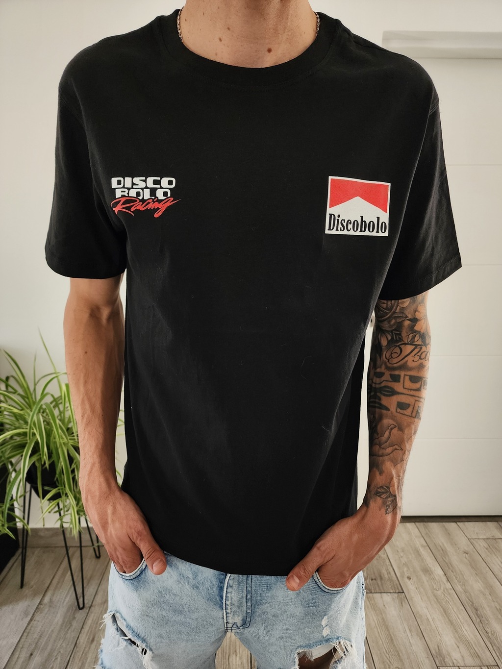remera racing regular negra puntoaparte