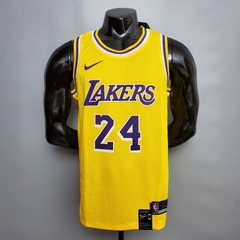 Camisa Los Angeles Lakers Silk - James 23, Davis 3, Bryant 24, James 6 na internet