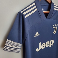 Camisa Juventus 2021 na internet