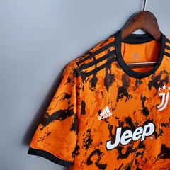 Camisa Juventus 2021 na internet