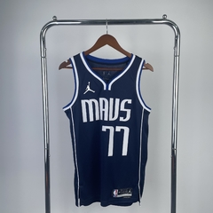 Camisa Dallas Mavericks Silk - Doncic 77, Irving 2