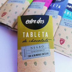 Tableta de Chocolate Negro Semiamargo con Almendras Enteras - comprar online