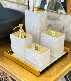 kit de banheiro 4 peças em resina madrepérola com dourado