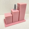 Kit de banheiro 3 peças + bandeja 14x28 em tampa de resina Rosa coral com cromado