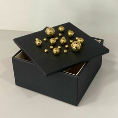 Caixa Decorativa preta g com bolas douradas - comprar online