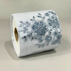 Capa de papel higiênico prata flores e folhas pedraria