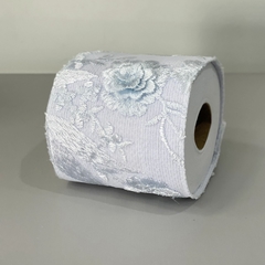 Capa de papel higienico luxo branca com ramos e flores 3D