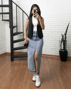 Saia Midi Jeans com Fenda - Babiwood | Moda feminina estilosa, versátil e atemporal
