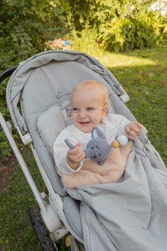 PORTA ENFANT GRIS CON CORDERITO BLANCO O BEIGE