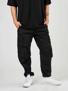 Jogger Cargo Rompeviento Kairo - comprar online