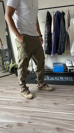 Cargo Cupro Verde Militar - comprar online