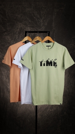 Remera Time Verde - tienda online