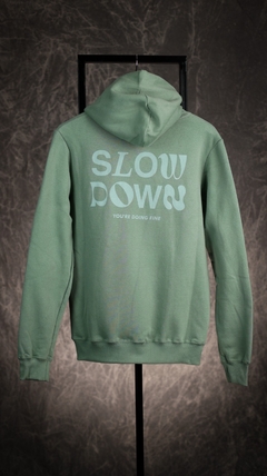 Buzo Slow Down Verde - tienda online