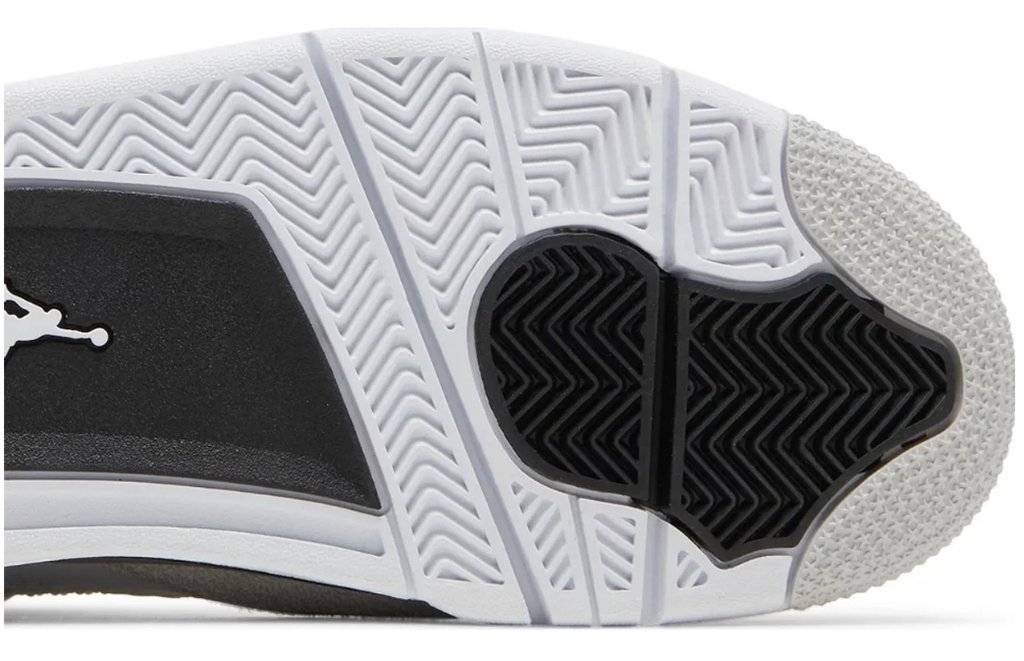 Nike silver militari top