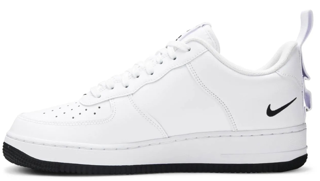 Nike lv8 utility white hotsell