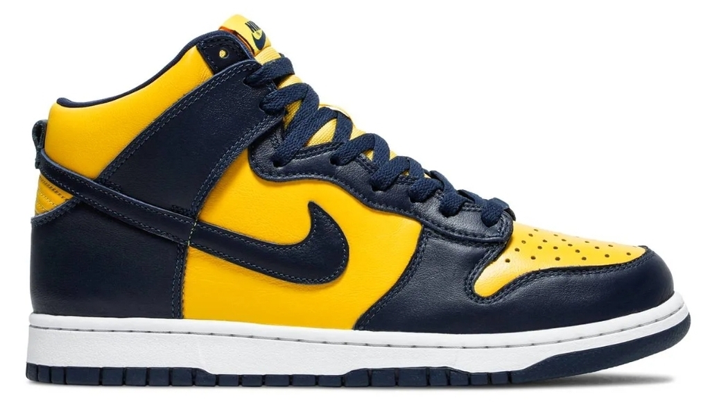 Nike sb sales dunk high michigan