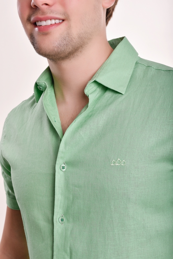 Camisa linho verde menta manga curta Mahal