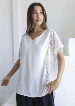 Blusa XXL broderie lateral