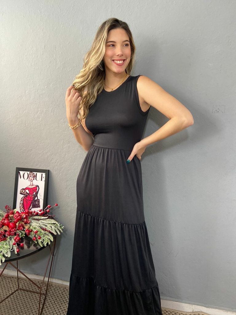 Vestido longo sale preto malha fria