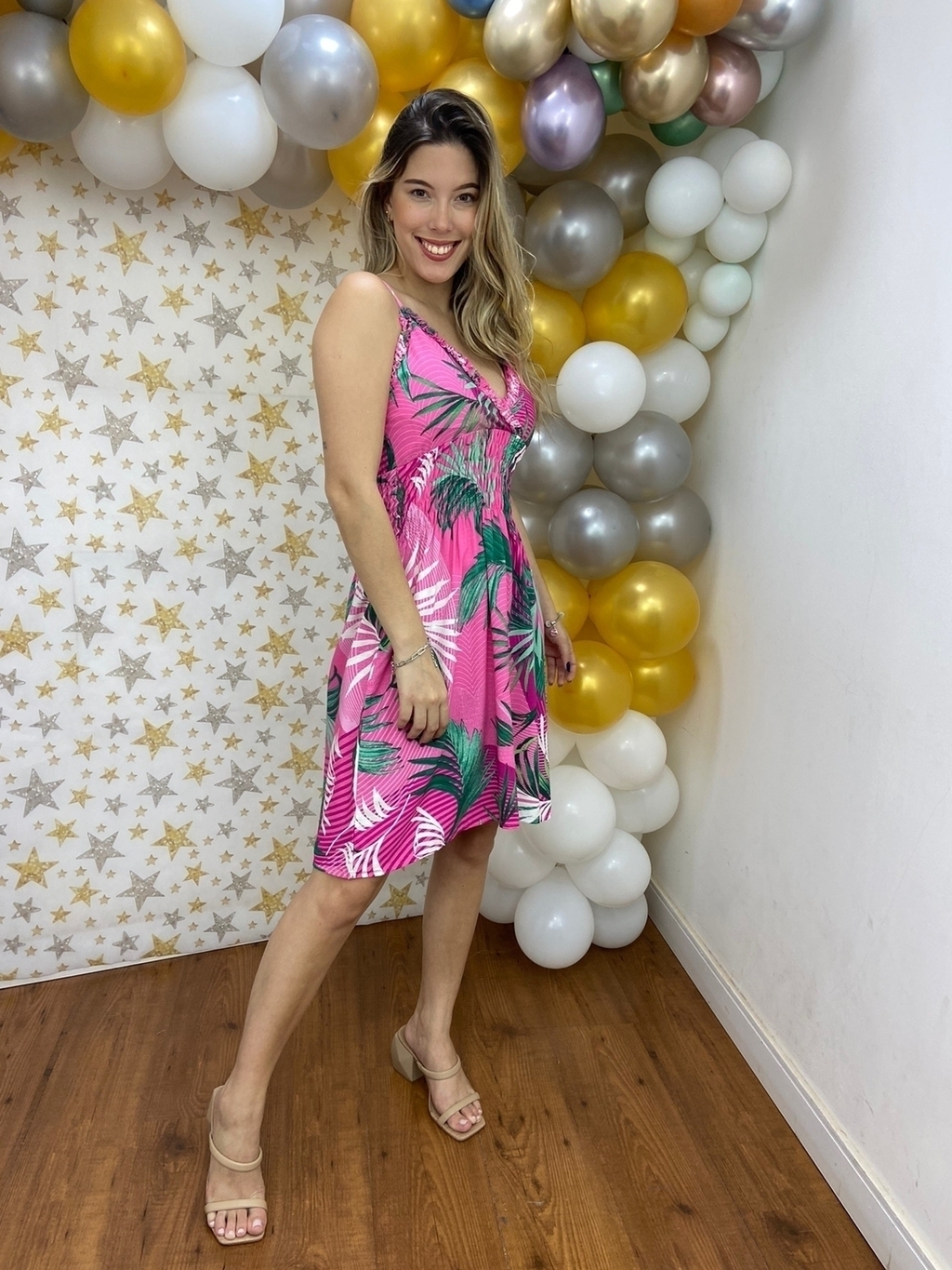 Vestido midi lastex alcinha estampa floral laranja e preto