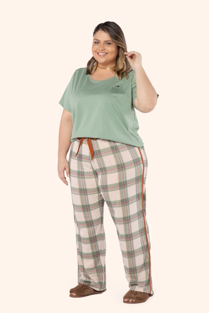 PIJAMA FEMININO EM ALGODAO COM MANGAS E SHORT XADREZ