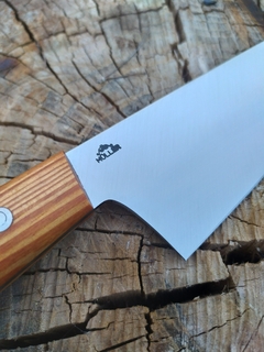 Gyuto inox 420, Pinotea y estuche de cuero - tienda online